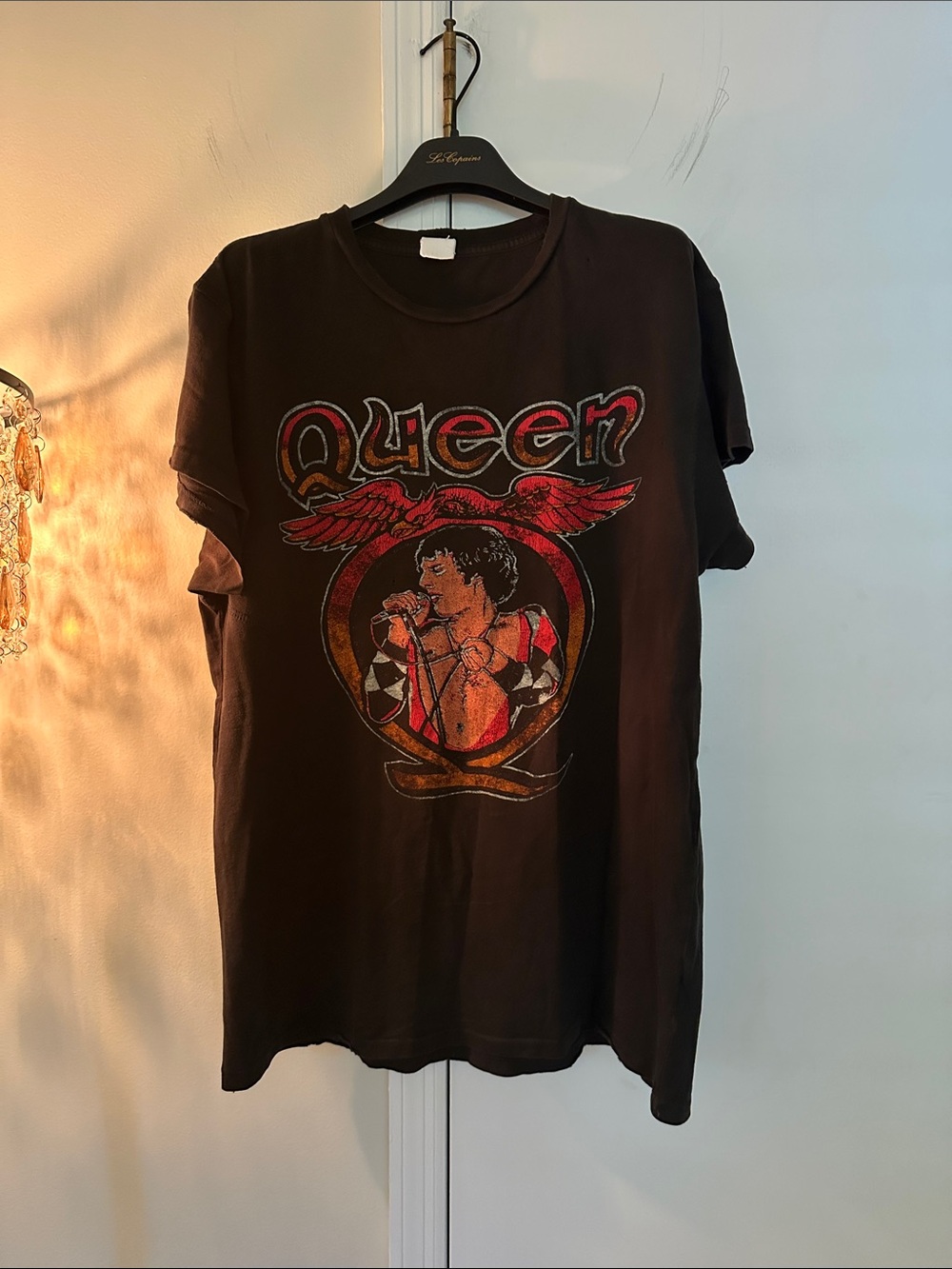 Pre-owned MadeWorn QUEEN band tee size large Coal/Black made to look distressed